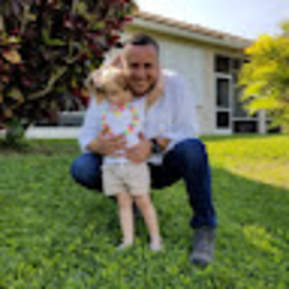 Meet your Posher, Fernando - Picture 1 of 1